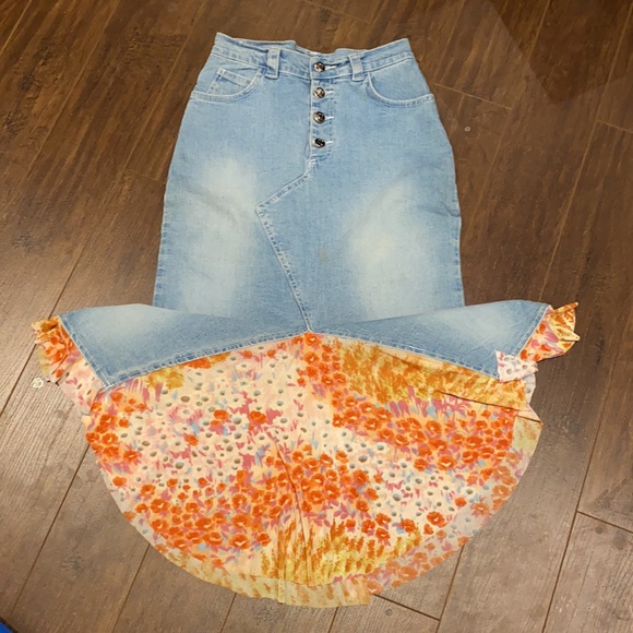 Vintage MISS LOVER skirt - Picture 15 of 17